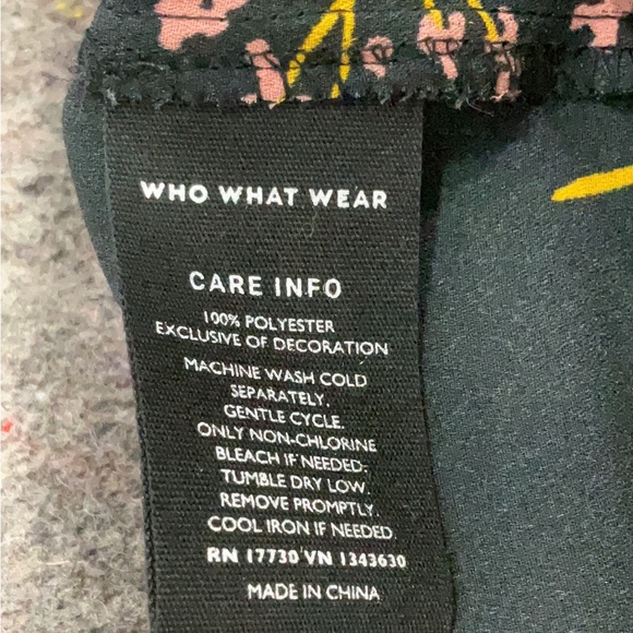 WhoWhatWear Floral Mandarin collar blouse Size Small - Picture 6 of 7